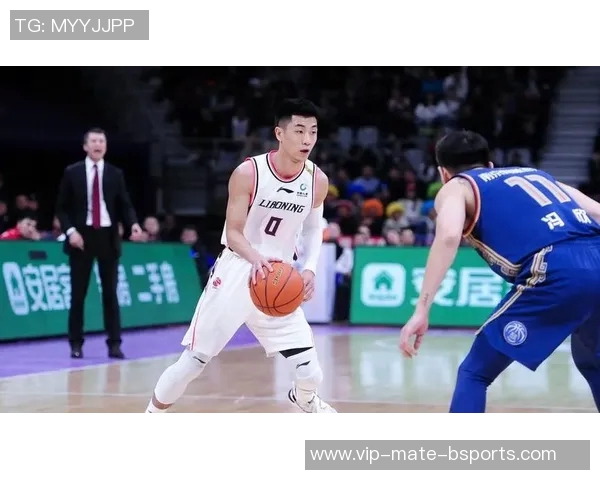 高诗岩：从青涩新星到篮球场上的耀眼明星之路探秘