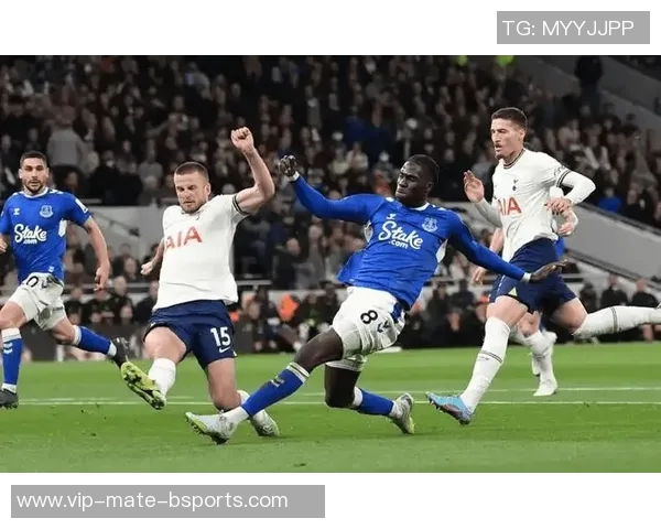 首轮狼队迎战埃弗顿展现英超新赛季激烈竞争态势